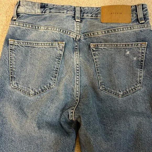 Jeans - Picture 2 of 2